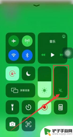 苹果手机打游戏时没有声音怎么回事 苹果手机打游戏没有声音怎么办