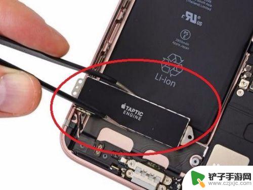 怎么拆苹果电板手机 苹果iphone7plus拆机教程图解